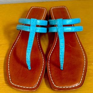 Bernardo flat sandal. Light blue. Size 10. Leather.
